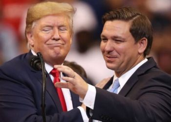 Ara seçimler anketleri etkiledi: Cumhuriyetçi Parti'nin 2024 adayı için DeSantis, Trump'ın yedi puan önünde