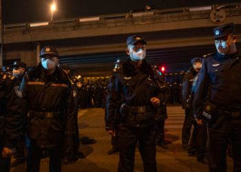 BBC muhabirinin gözaltına alınması sonrası Çin'in Londra Büyükelçisi, Britanya Dışişleri Bakanlığı'na çağrıldı