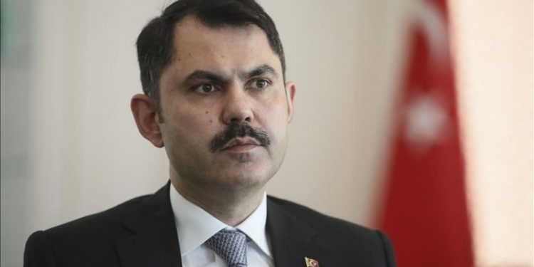 Bakan Kurum'dan 'orta gelirlilere' yönelik yeni konut açıklaması
