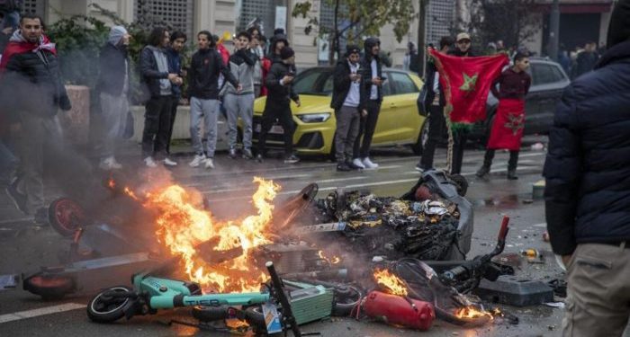 Belçika galibiyeti sonrası Faslı taraftarlar Brüksel’de olay çıkardı