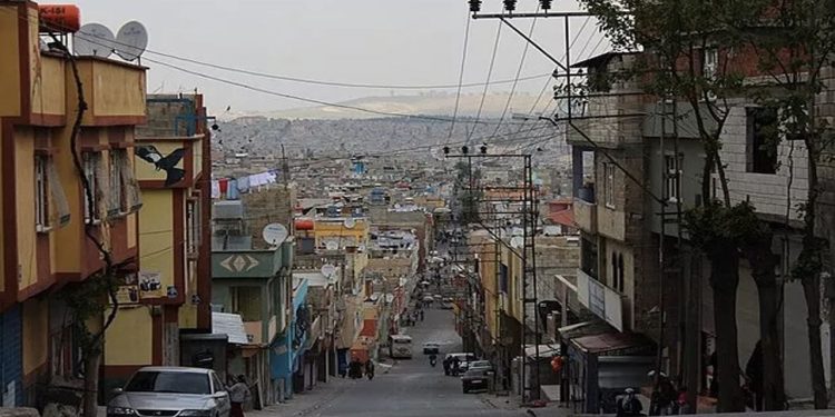 Beş yaşındaki kıza şiddet sonrası üç kardeş koruma altında