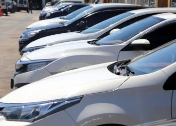 Borç batağındaki AKP’li Bursa Büyükşehir Belediyesi’nden vakıflara 5,1 milyon TL’lik araç bağışı