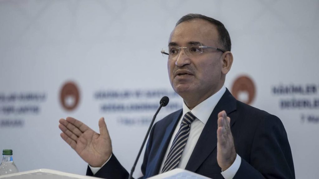 Bozdağ'dan TTB ve TMMOB açıklaması: Çalışmalarımızın sonuna geldik