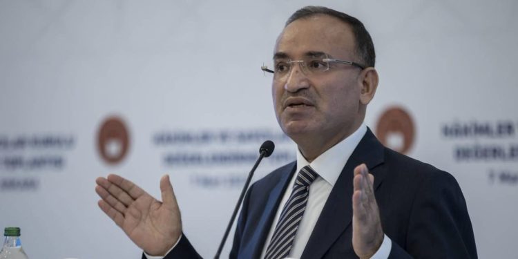 Bozdağ'dan TTB ve TMMOB açıklaması: Çalışmalarımızın sonuna geldik