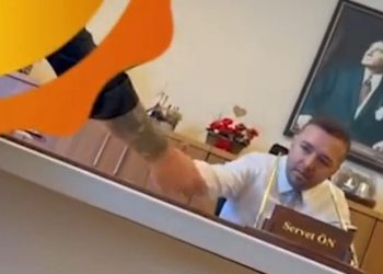 CHP’li belediyenin rüşvetçi müdürü görevden alındı