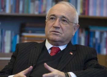 Cemil Çiçek: Sürekli MB Başkanı’nın değişmesi istikrarsızlığın göstergesi