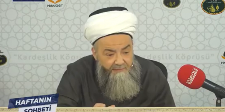 Cübbeli - Yeni Akit kavgasında yeni perde: 'İmam hatipleri methedemem, Allah belanızı verecek'