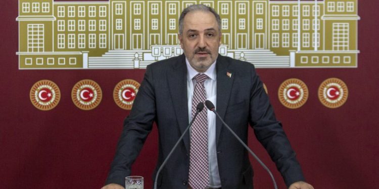 DEVA Partili Yeneroğlu: AKP'nin şarkısının Polis Akademisi Mezuniyet Töreni’nde çalınması hukuka aykırı