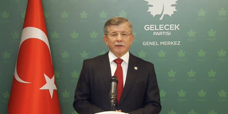 Davutoğlu’ndan ‘HDP’ye ziyaret’ yorumu: Heyetin ziyareti de Bahçeli’nin tavrı da doğrudur