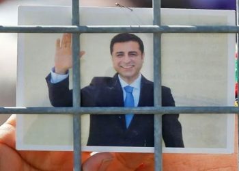 Demirtaş’tan Kürtçe savunma: Fikirlerimiz aramalarda bulunamıyor