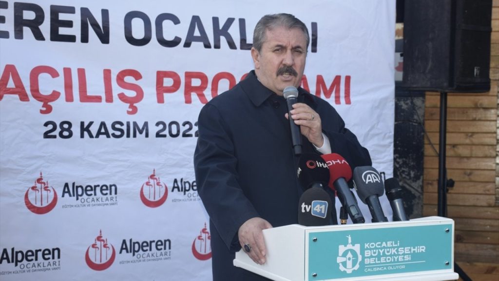 Destici: Asgari ücret zammının yüzde 40-50 olacağını tahmin ediyorum