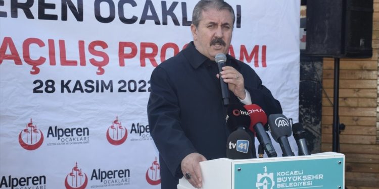 Destici: Asgari ücret zammının yüzde 40-50 olacağını tahmin ediyorum