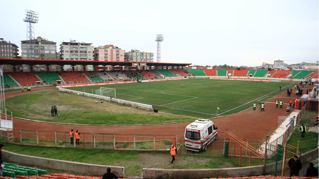 Diyarbakır Stadyumu’nun adının ‘Tahir Elçi’ olarak değiştirilmesi için kanun teklifi