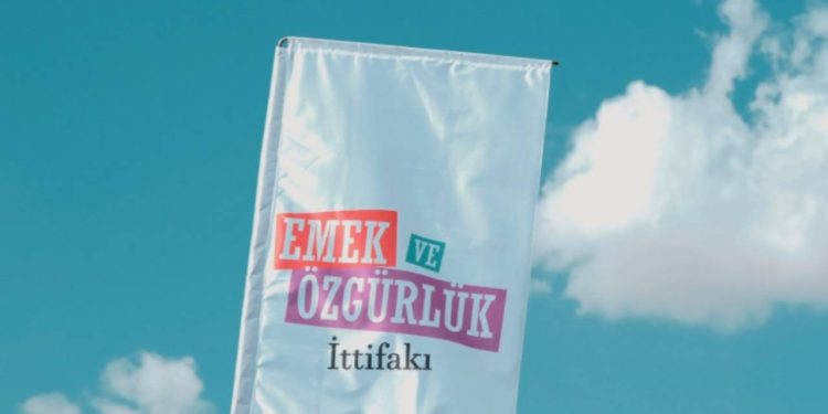 Emek ve Özgürlük İttifakı'ndan 'harekat' açıklaması: 'AKP’nin ömrünü uzatma saldırılarını reddediyoruz'