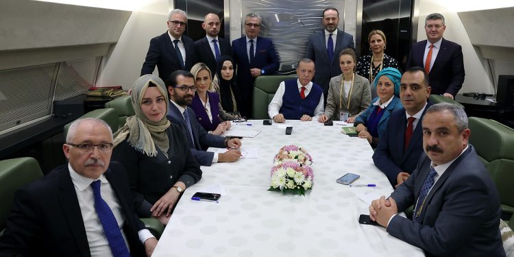 Erdoğan’dan Akşener’e yeni çağrı: Kendisini ve yanındakileri gözden geçirmesinde fayda var