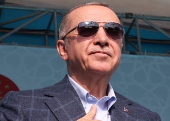 Erdoğan'dan dava rekoru: 8 yılda günde 15 dava