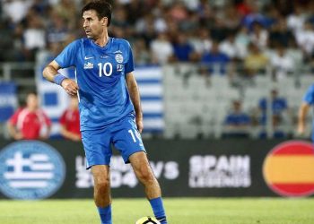 Eski futbolcu Tsiartas'a homofobik paylaşımlardan hapis cezası