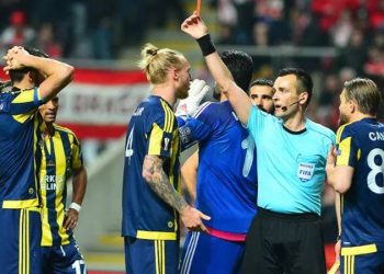 Fenerbahçe taraftarı tepki göstermişti; UEFA, Ivan Bebek yerine 4. hakem olarak Marin Vidulin'i atadı!