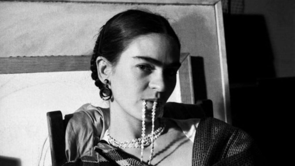 Frida Kahlo'nun çöpe attığı eseri 8,63 milyon dolara satıldı