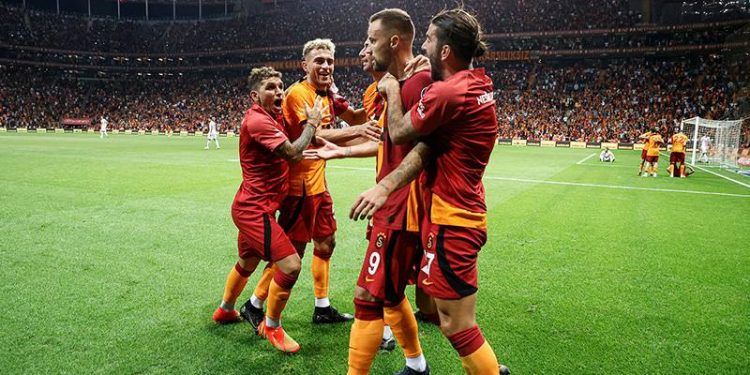 Galatasaray'ın Seferovic ve Moussa Dembele planı