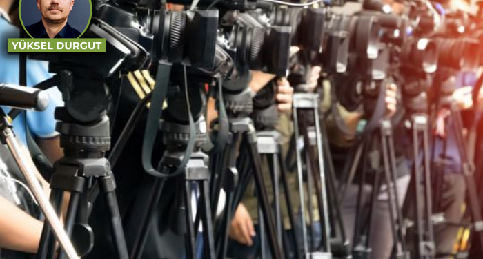 Gazeteci hata yapar ama terörist değildir