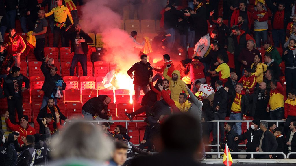 Göztepe-Altay maçında çıkan olaylarla ilgili soruşturma sürüyor