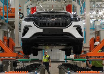 Gürcan Karakaş’tan TOGG itirafı: Halkın ulaşabileceği model, 2027’de üretilecek