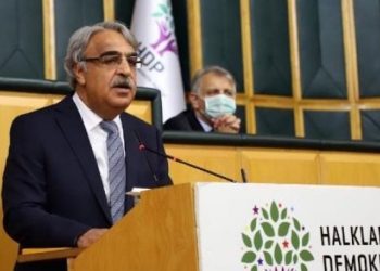 HDP'li Mithat Sancar: Operasyonun hedefi Kürtleri statüsüz bırakmak