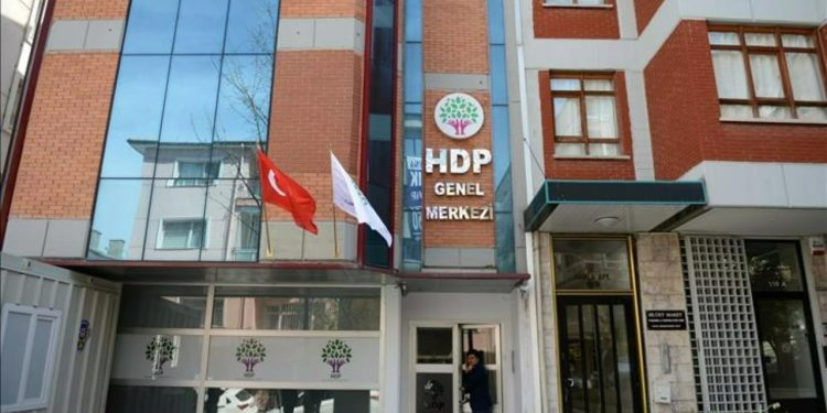 HDP'ye açılan kapatma davasında sıcak gelişme: Yarın savunma yapılması bekleniyor