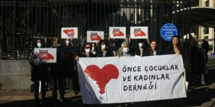 HPV aşısı için mücadele eden kadınlar kazandı, Sağlık Bakanlığı aşılama başlatıyor: 'Pes ettiler'