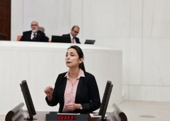 Hatimoğulları: Erdoğan dede edasıyla Aleviliği belirlemeye çalışıyor