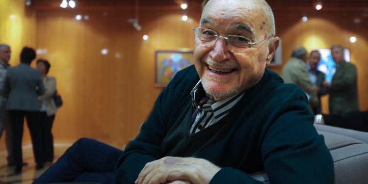 Hıncal Uluç hayatını kaybetti