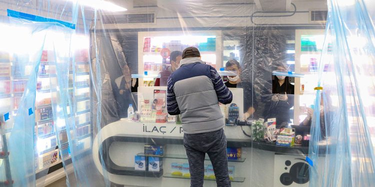 İlaç krizi tırmanıyor; hastalar eczane eczane geziyor