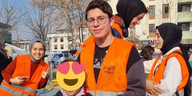 İmamoğlu’na ‘Yanlış geldiniz, burası Kartalkaya değil Düzce’ diyen kişi, AKP Gençlik Kolları üyesi çıktı