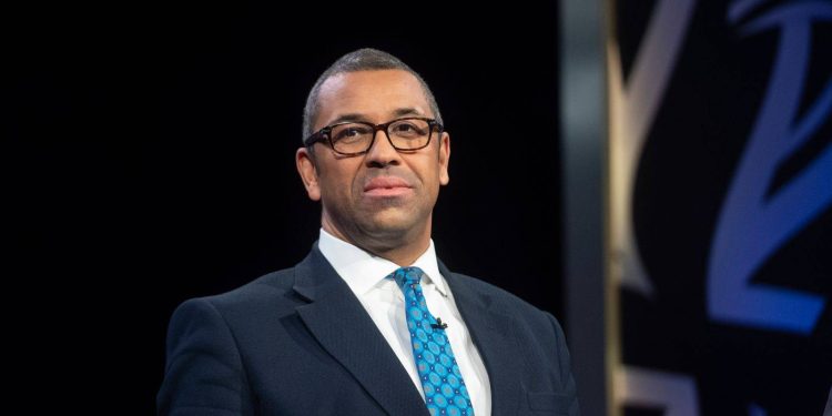 İngiltere Dışişleri Bakanı: İran asla nükleer silaha sahip olmamalı