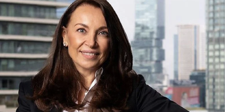 İngiltere pasaportu alma hevesi 44 milyon lirasına mal oldu