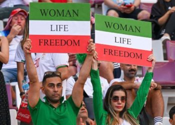 İran taraftarlarından Dünya Kupası'nda 'Mahsa Emini' protestosu: 'Kadınların yaşamına özgürlük'