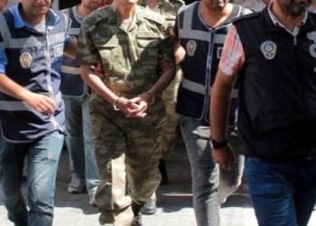 İstanbul merkezli 4 ilde asker ve polislere operasyon: 17 gözaltı