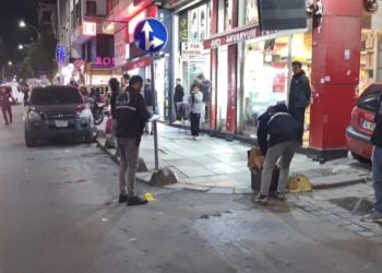 İstanbul’da bebeğiyle yürürken vurulan kadın hayatını kaybetti
