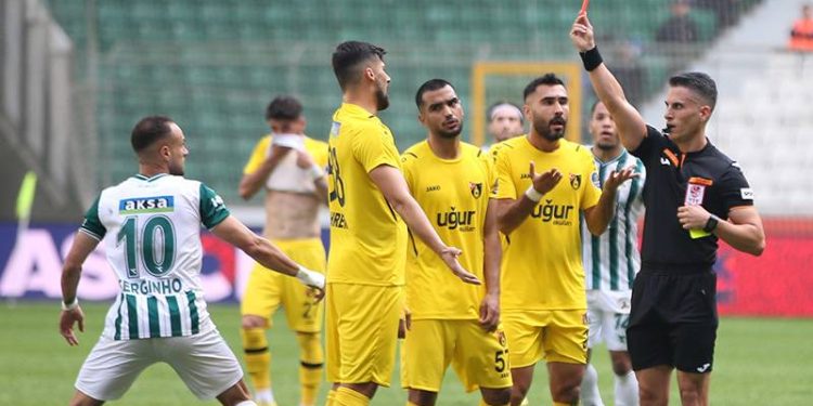 İstanbulspor: Giresunspor maçı hakemlerine hakkımızı helal etmiyoruz