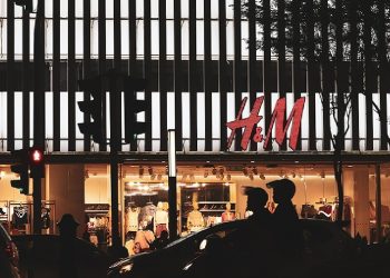 İsveçli H&M 1500 çalışanını işten çıkaracak