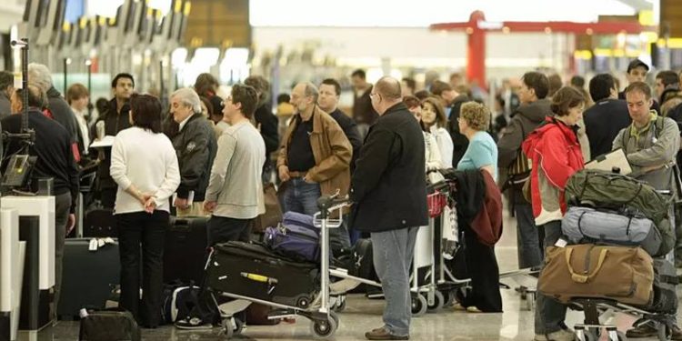 İ﻿ngiltere, uçuşlarda sıvı yasağını kaldırmaya hazırlanıyor