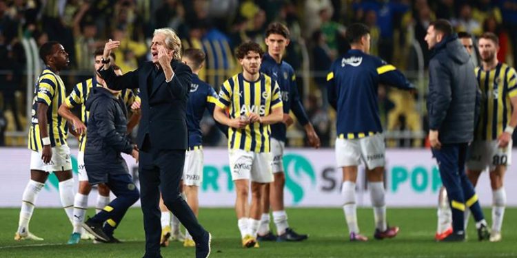 Jorge Jesus'tan takıma övgü, taraftara teşekkür