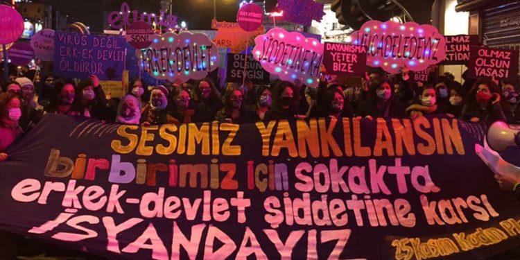 Kadınların 'şiddete' karşı çağrı yaptığı Taksim'deki 25 Kasım eylemlerine kaymakamlıktan yasak!