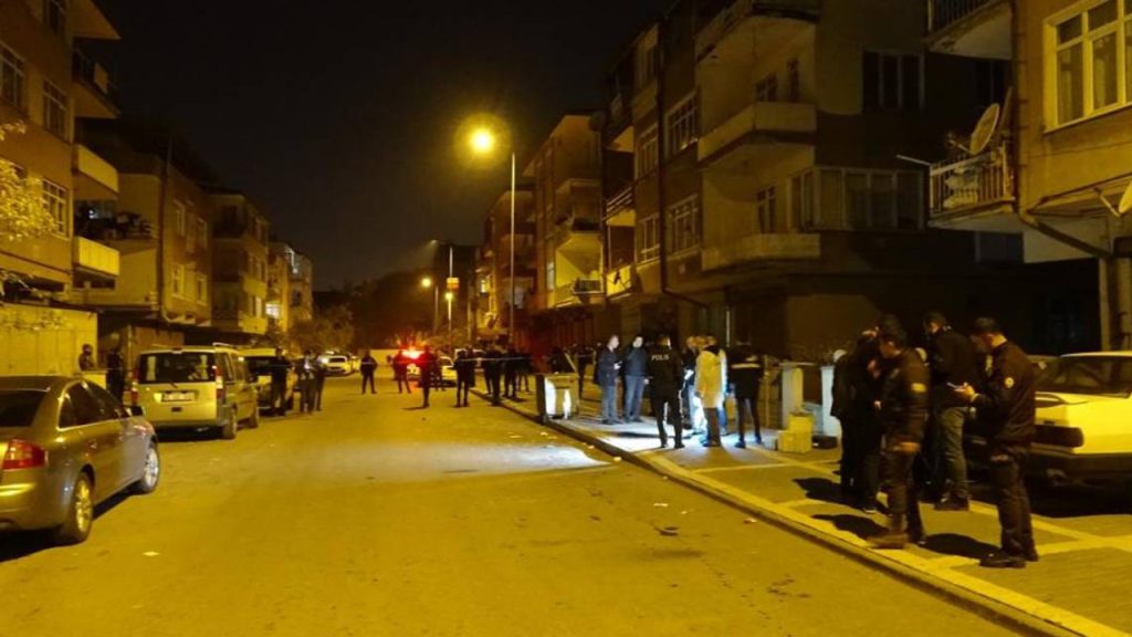 Kayseri'de bipolar hastası, 3 polis ve 1 bekçiyi bıçakladı