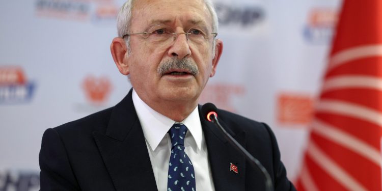 Kılıçdaroğlu: Demirören sizleri izliyorum, durmanızı öneririm