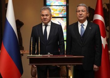 Milli Savunma Bakanı Akar, Rus mevkidaşı Şoygu ile telefonda görüştü