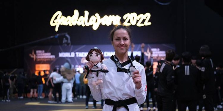 Milli tekvandocu Rukiye Yıldırım dünya ikincisi!