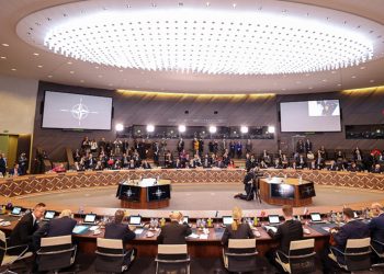 NATO dışişleri bakanları, Ukrayna'ya desteği görüşmek için toplandı