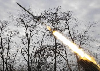 NATO üyesi Polonya'nın Ukrayna sınırındaki köyüne düşen füze nedeniyle 2 kişi hayatını kaybetti